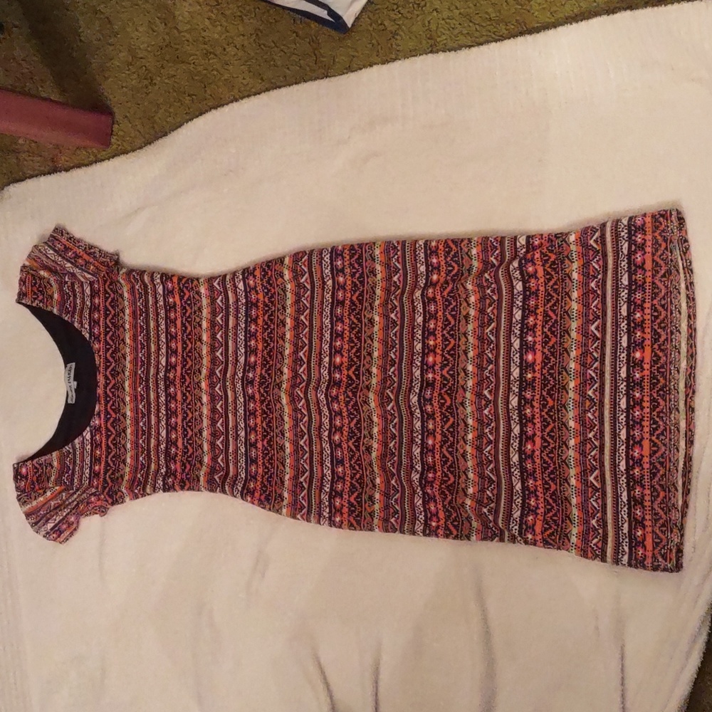 Almost famous multi colored dress size small PO